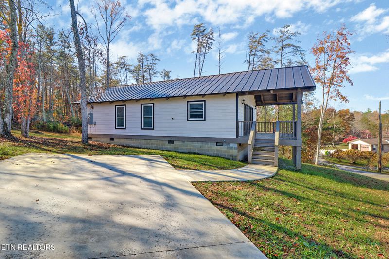 557 Siever Rd, Crossville, TN 38572