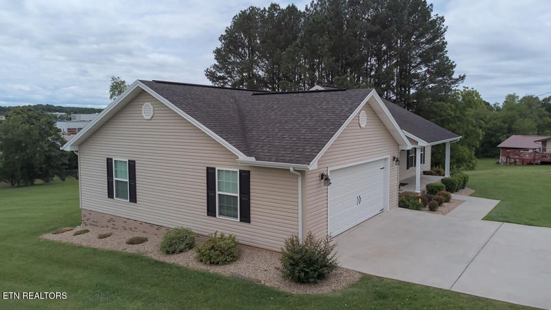 5586 Thompsie Dr, Russellville, TN 37860