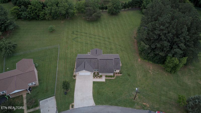 5586 Thompsie Dr, Russellville, TN 37860