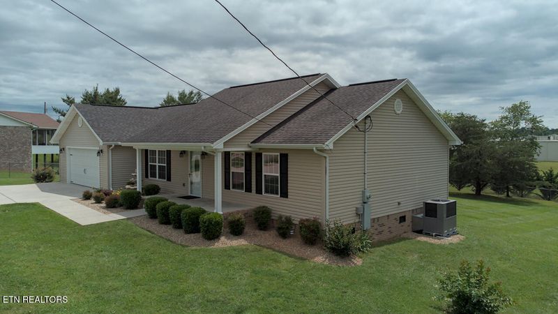 5586 Thompsie Dr, Russellville, TN 37860
