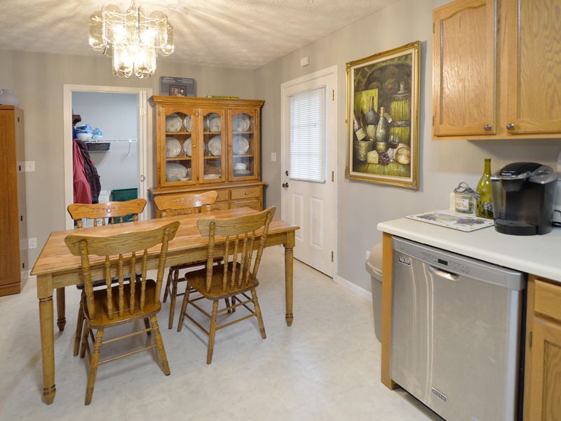559 Allyson Dr, Kodak, TN 37764