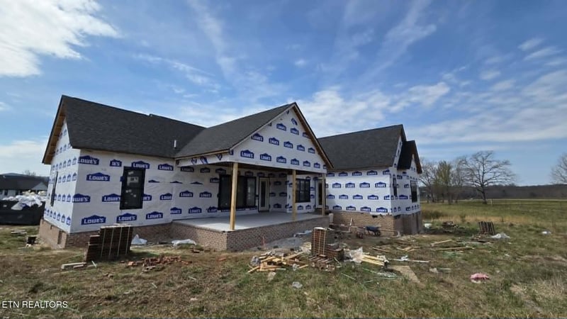 56 Keating Ct, Crossville, TN 38555