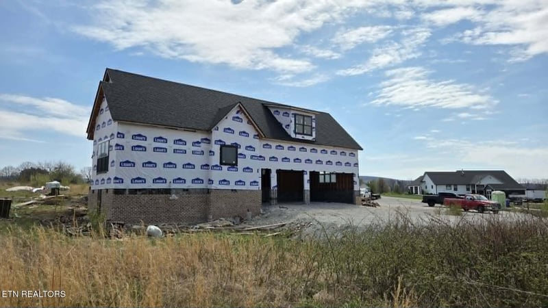 56 Keating Ct, Crossville, TN 38555