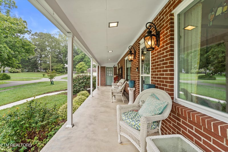 56 Pine Rd, Norris, TN 37828