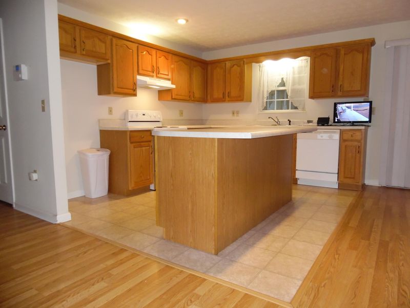 560 Allyson Dr, Kodak, TN 37764