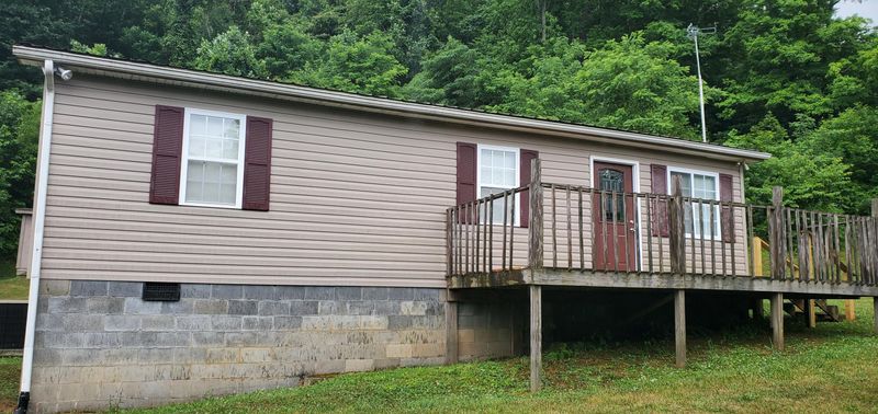 560 Highway 370 Hwy, Luttrell, TN 37779