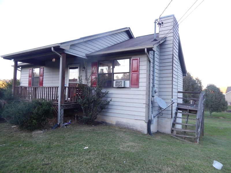 560 Monroe Rd, Maynardville, TN 37807