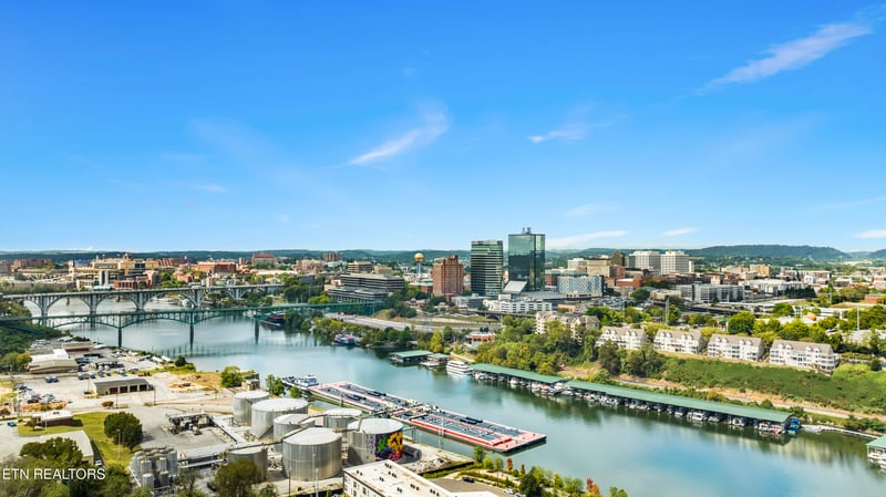 560 Riverfront Way, Knoxville, TN 37915