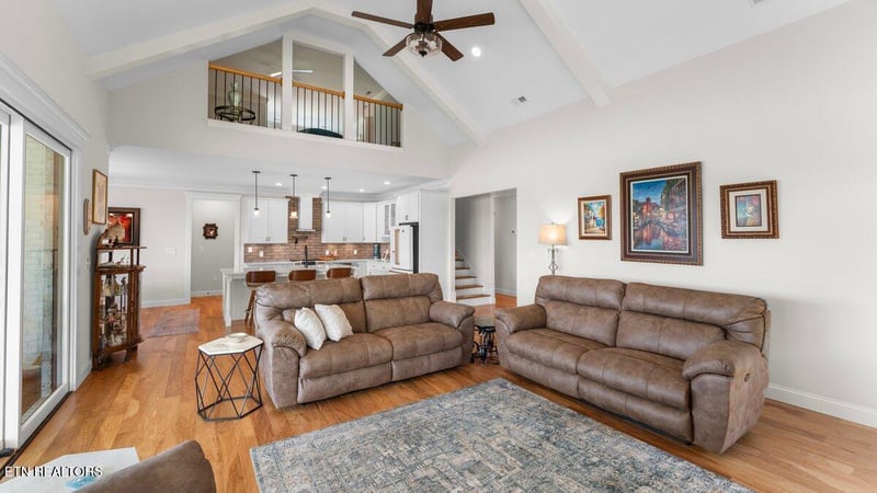 560 Silent River Ln, Loudon, TN 37774