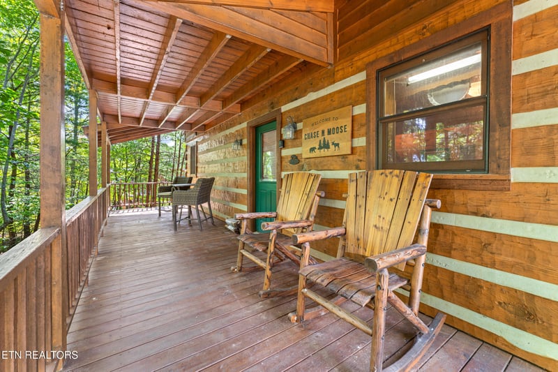 560 Thissa Way, Gatlinburg, TN 37738