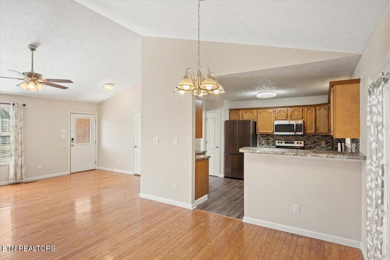 560 Valley View St, Seymour, TN 37865