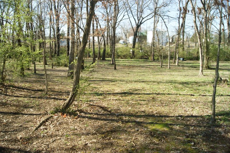 5600 Niles Ferry Rd, Greenback, TN 37742