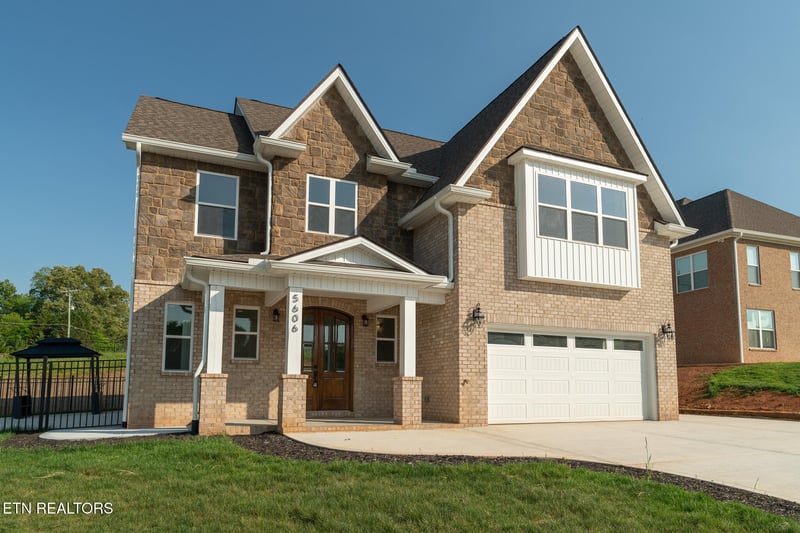 5606 Belle Maison Ln, Knoxville, TN 37920
