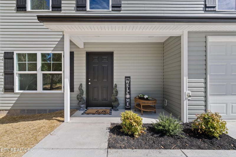 5606 Still Meadow Ln, Knoxville, TN 37918