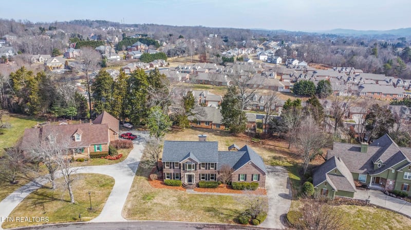 5608 Glenlyn Dr, Powell, TN 37849