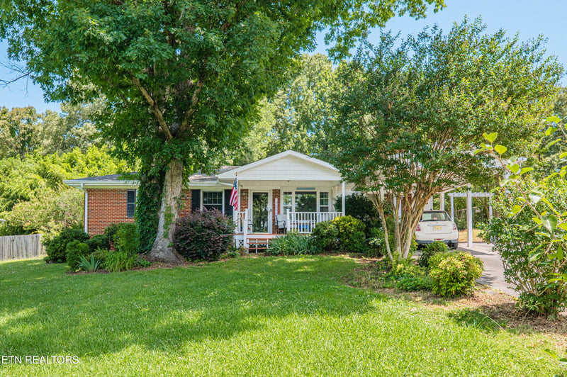 5608 Sierra Rd, Knoxville, TN 37912