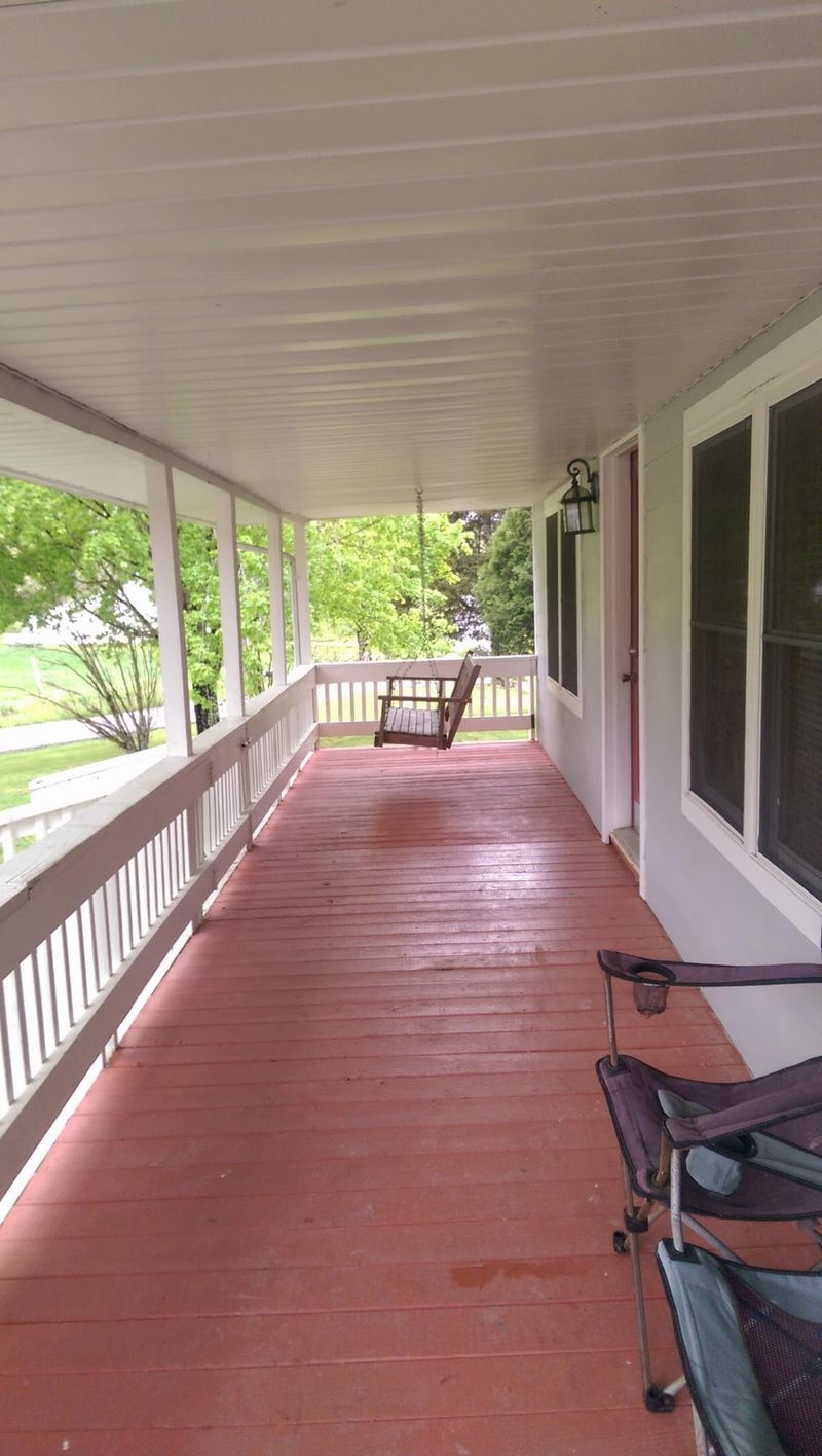 5609 Henry Town Rd, Sevierville, TN 37876