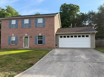 5609 Still Meadow Ln, Knoxville, TN 37918
