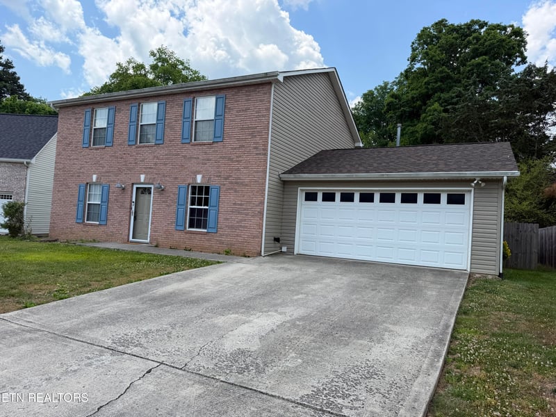 5609 Still Meadow Ln, Knoxville, TN 37918