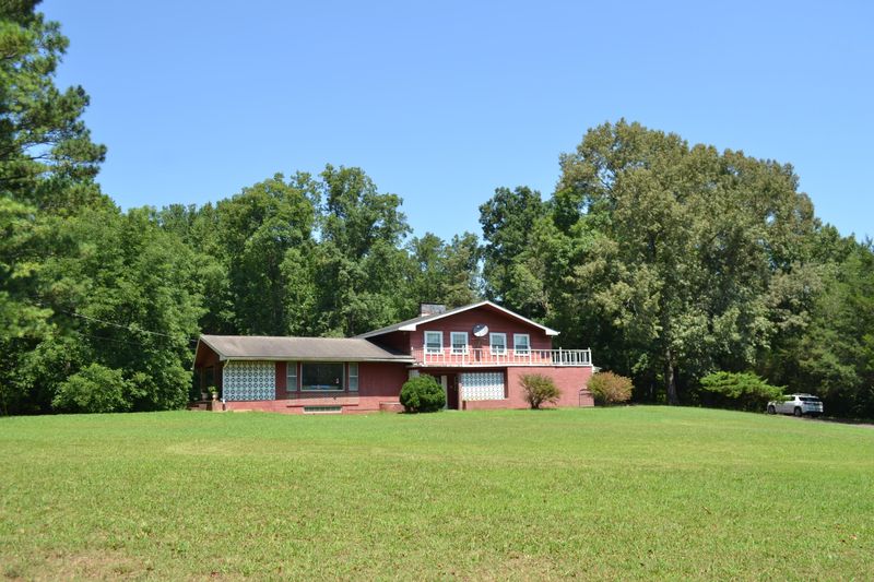 561 County Rd 500, Englewood, TN 37329