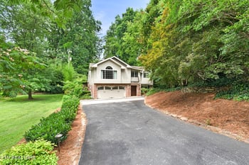 561 Noelton Dr, Knoxville, TN 37919