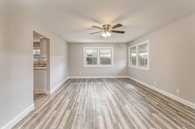 5610 Davida Rd, Knoxville, TN 37912