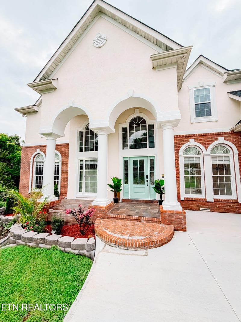 5619 Fountain Gate Rd, Knoxville, TN 37918