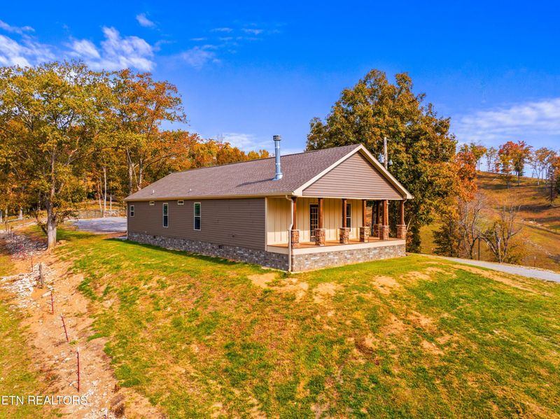 5619 Mtn Valley Highway 131, Thorn Hill, TN 37881
