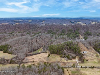 562 Hinds Creek Rd, Maynardville, TN 37807