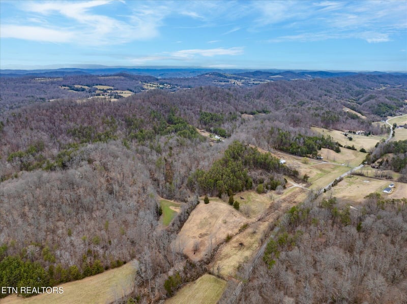 562 Hinds Creek Rd, Maynardville, TN 37807