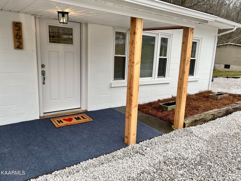 562 Keylon Dr, Harriman, TN 37748