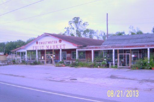 562 S Main St, Sweetwater, TN 37874