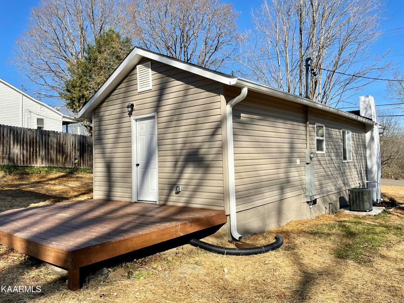 5620 Aster Rd, Knoxville, TN 37918