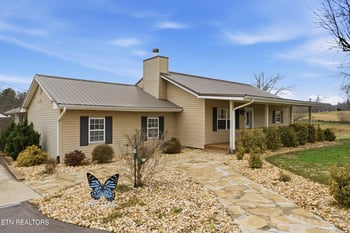 5626 Hines Valley Rd, Lenoir City, TN 37771