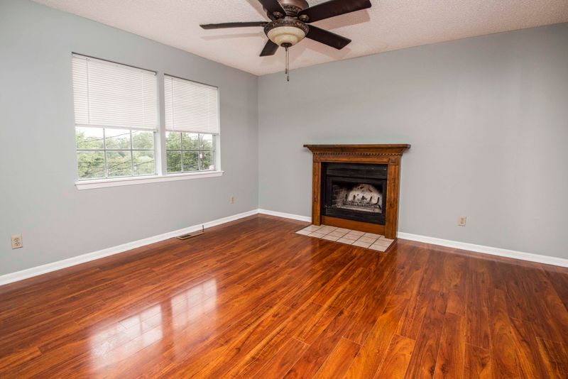 5628 Ridgetop Rd, Knoxville, TN 37921