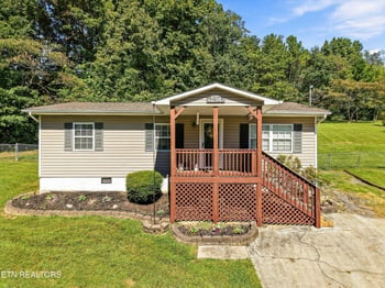 5628 W Luttrell Rd, Knoxville, TN 37918