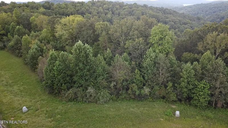 563 Summer Cir, Lafollette, TN 37766