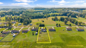 5631 Old Niles Ferry Pike, Greenback, TN 37742