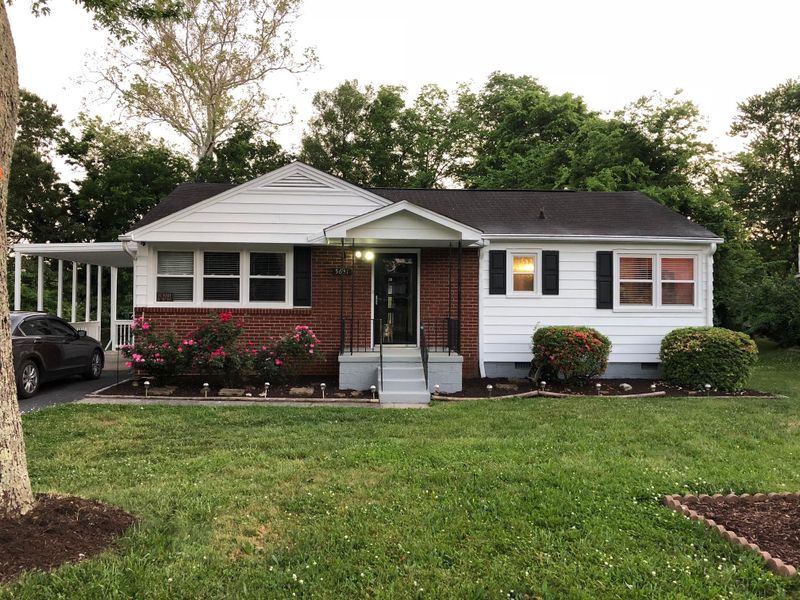 5641 NW Davida Rd, Knoxville, TN 37912