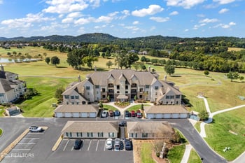 565 Rarity Bay Pkwy #105, Vonore, TN 37885