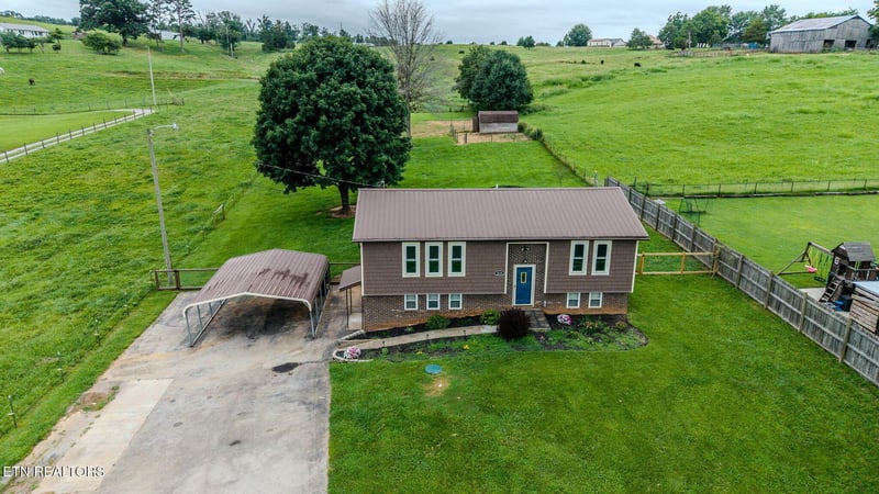 5654 Brights Pike, Russellville, TN 37860