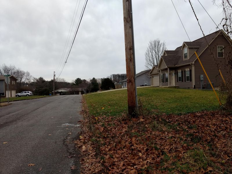 5655 Chickasaw Dr, Morristown, TN 37814