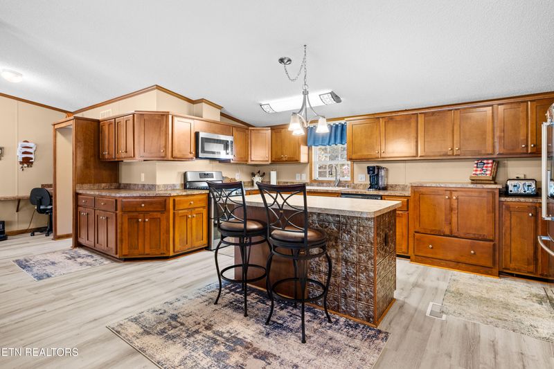 566 Mcteer St, Greenback, TN 37742