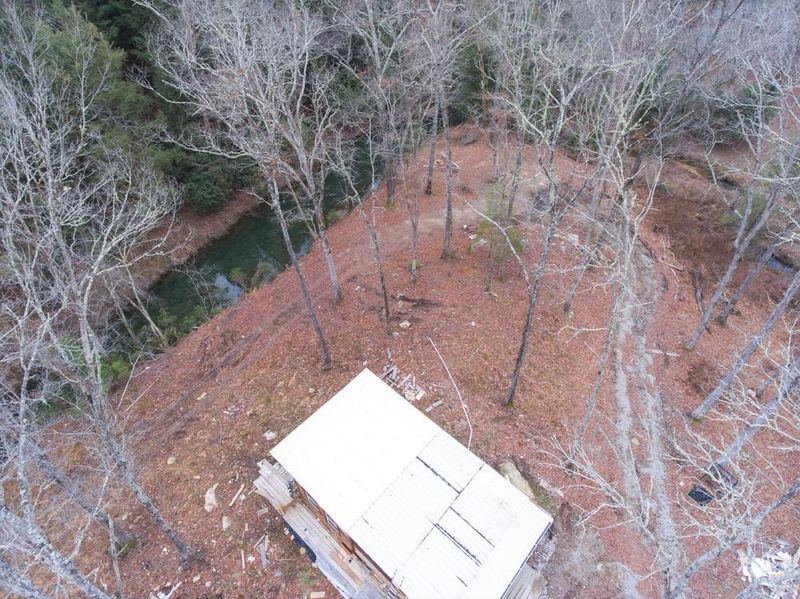 566 William Branch, Lancing, TN 37770
