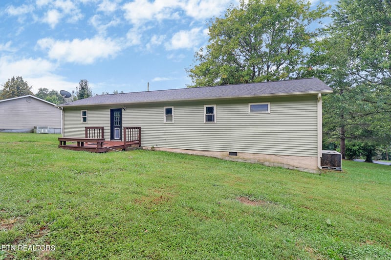 567 Prentice St, Crossville, TN 38555