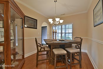 5675 Autumn Creek Dr, Knoxville, TN 37924