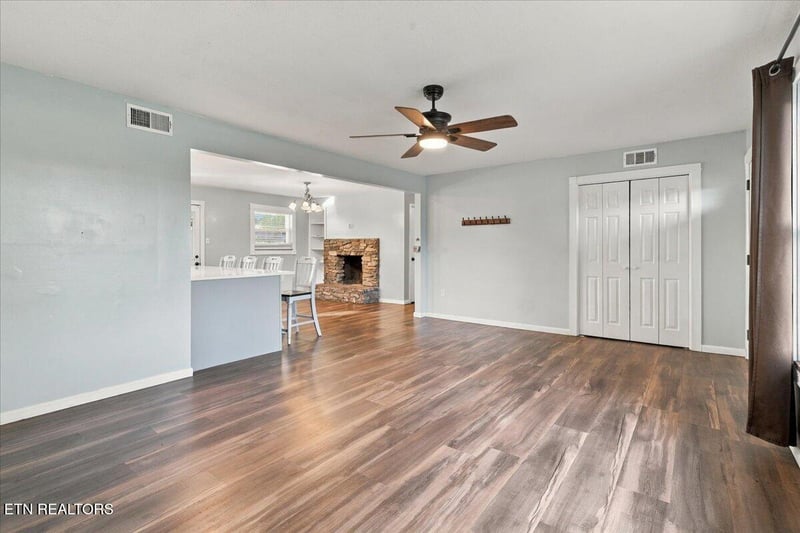 5681 Loudon Ridge Rd, Lenoir City, TN 37771