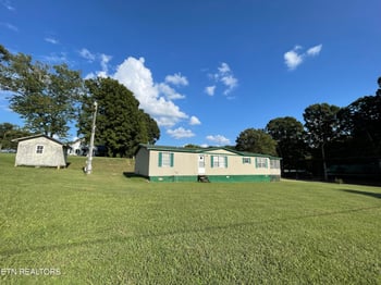 569 Corinth Church Rd, Loudon, TN 37774