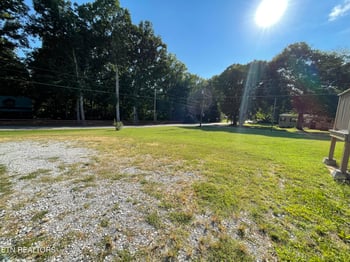 569 Corinth Church Rd, Loudon, TN 37774