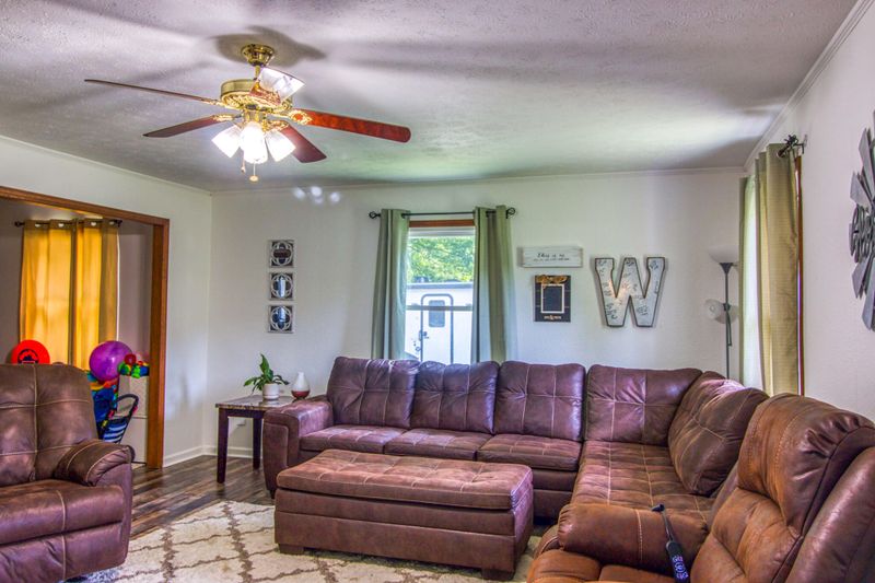 5698 Us 70 N, Crossville, TN 38571